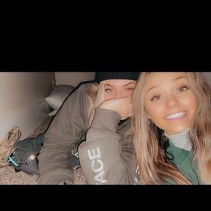 Meet your Posher, Abbi